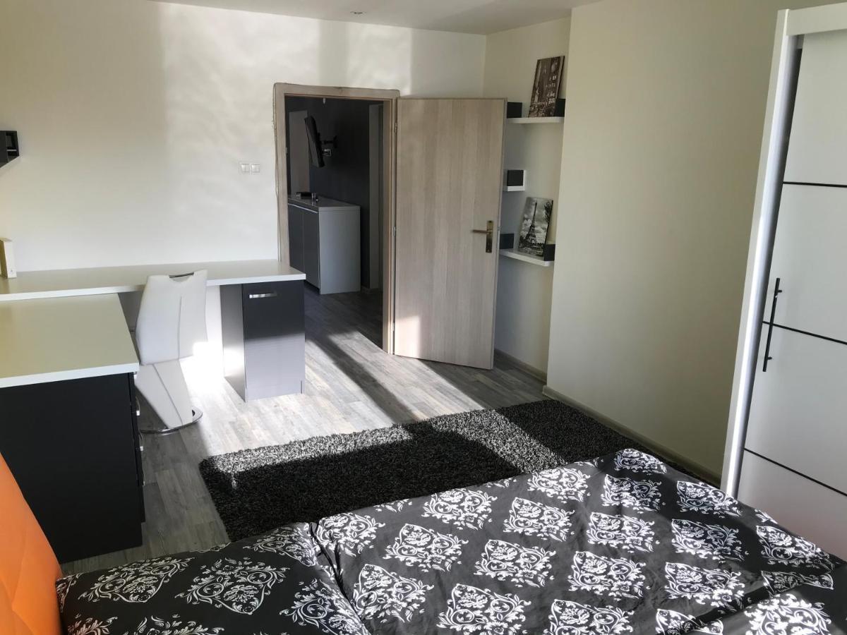 Apartman V Uplnom Centre Vranov nad Toplou Bagian luar foto